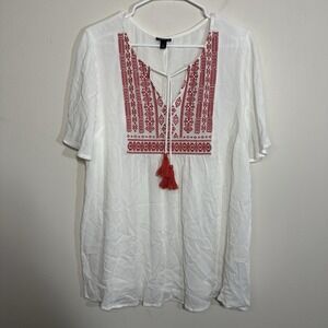 Torrid 1 Blouse 1X White Red‎ Tunic Peasant Embroidered Tassel Rayon